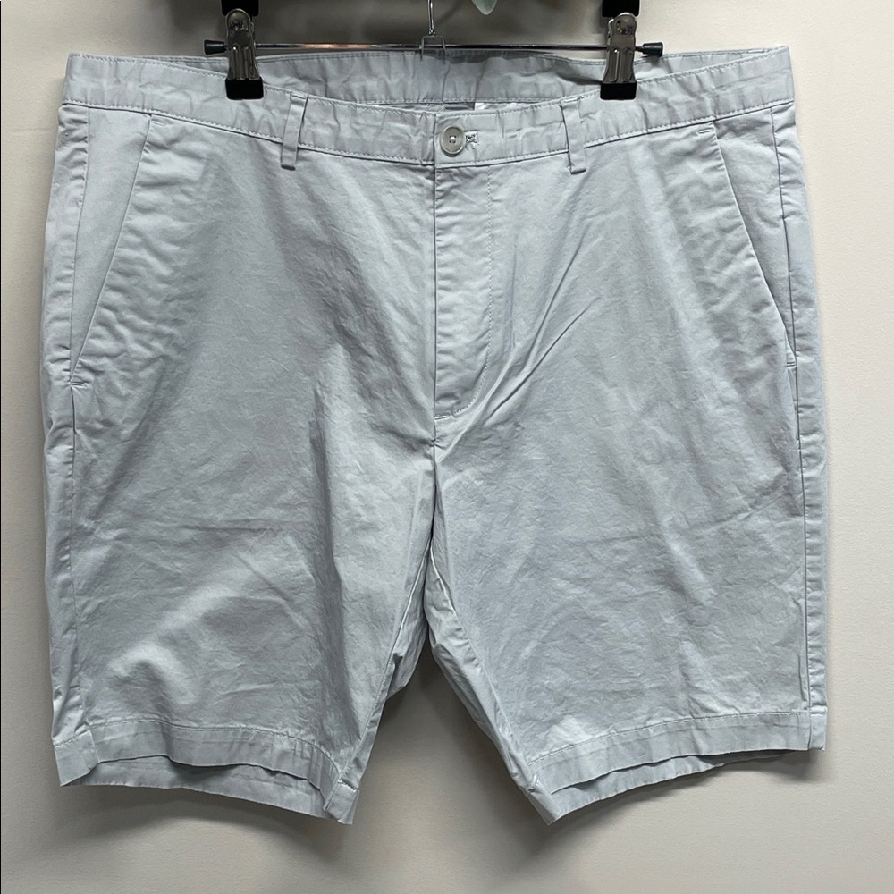 NWOT Calvin Klein Slim Fit Flat Front Light Gray Chino Shorts 36